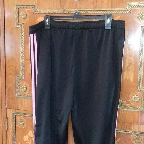 1001 Adidas Pants - Picture 5 of 9